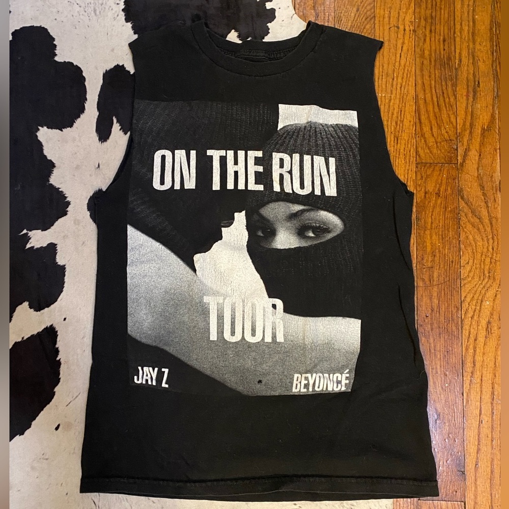 Vintage sleeveless Beyonce 2014 Tour Tee Small